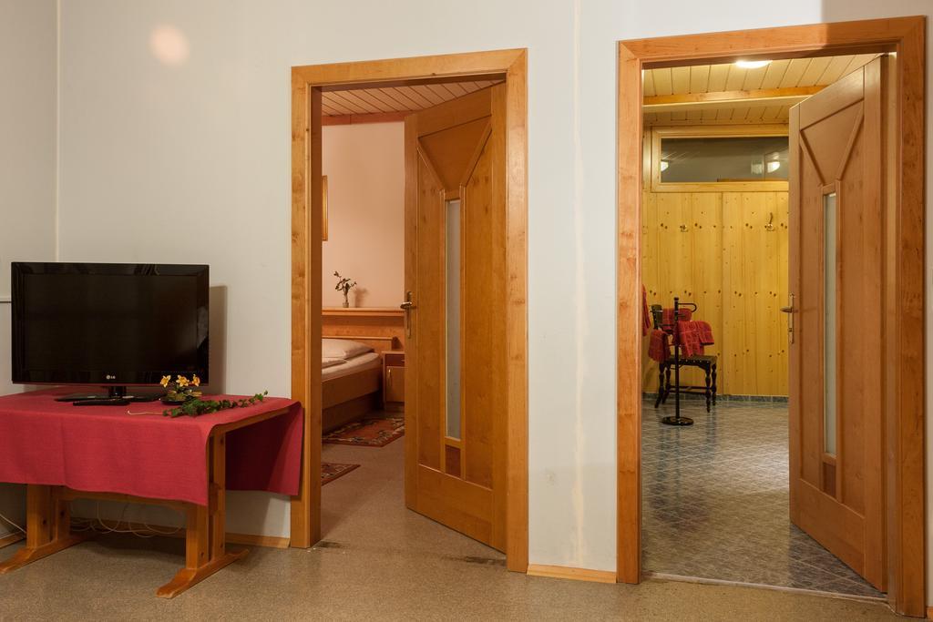 Hotel & Kurpension Weiss Bad Tatzmannsdorf Quarto foto