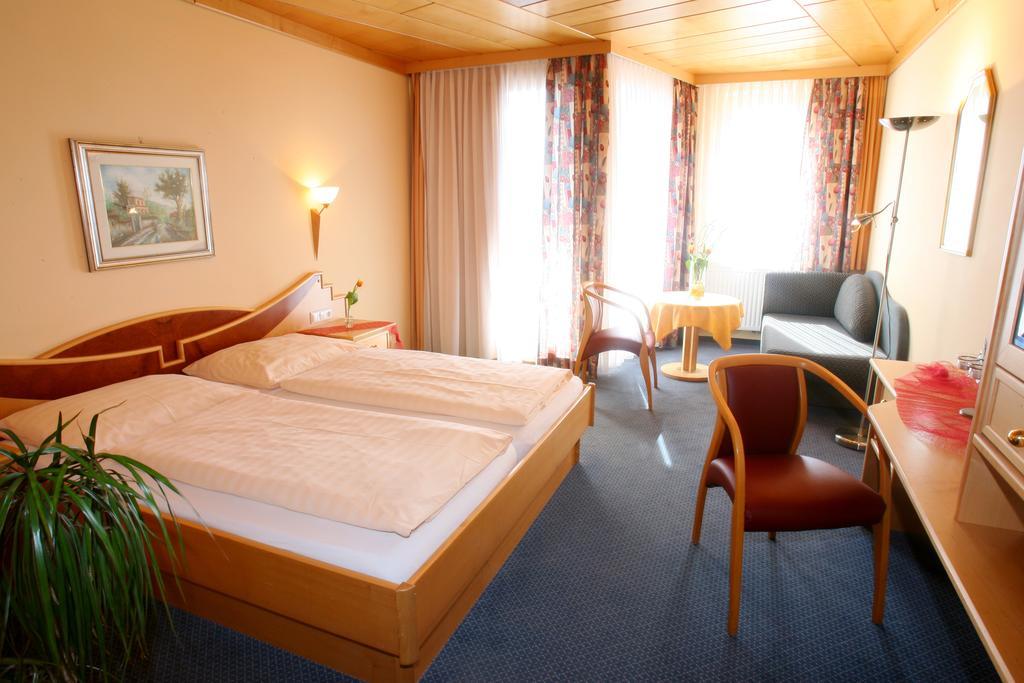 Hotel & Kurpension Weiss Bad Tatzmannsdorf Quarto foto